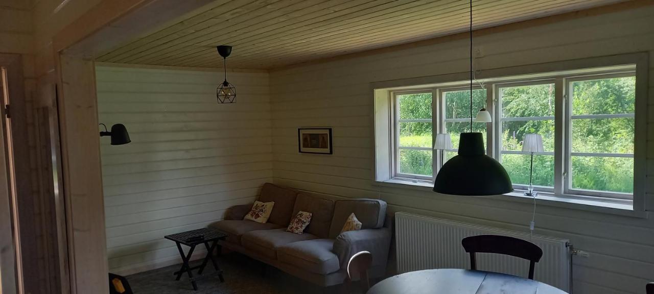 Vackert Belaegen Laegenhet I Gesunda Apartment Solleron Bagian luar foto