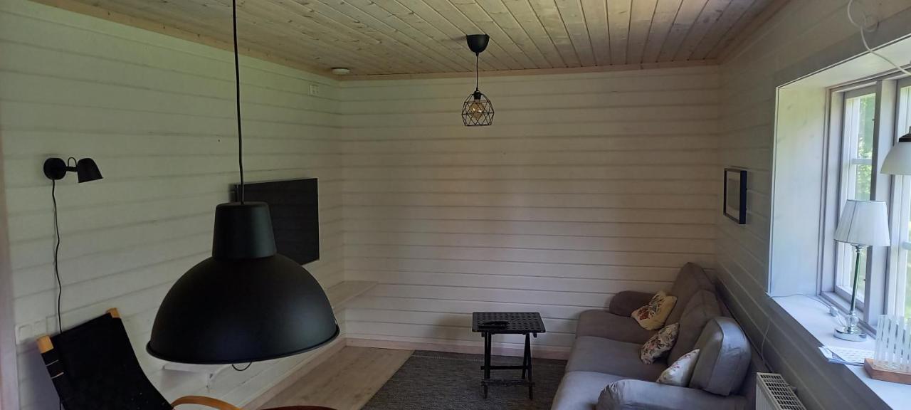 Vackert Belaegen Laegenhet I Gesunda Apartment Solleron Bagian luar foto